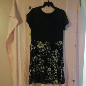 Chic Black Floral Mini Dress